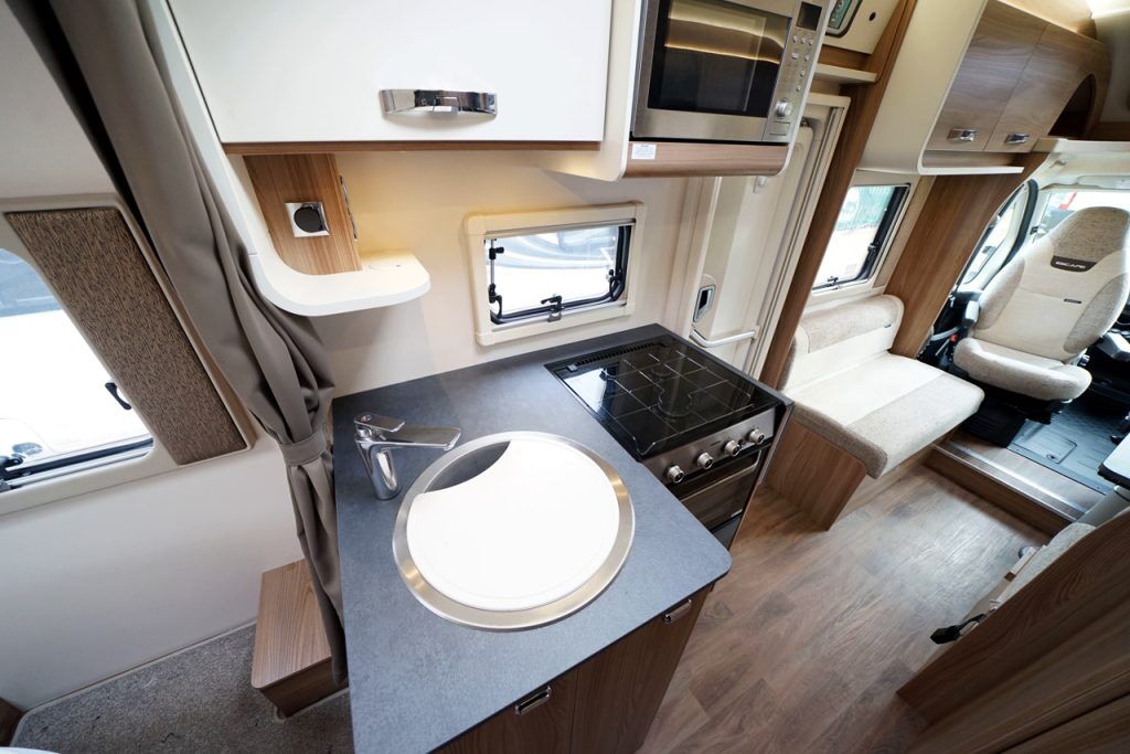 Swift Escape 694