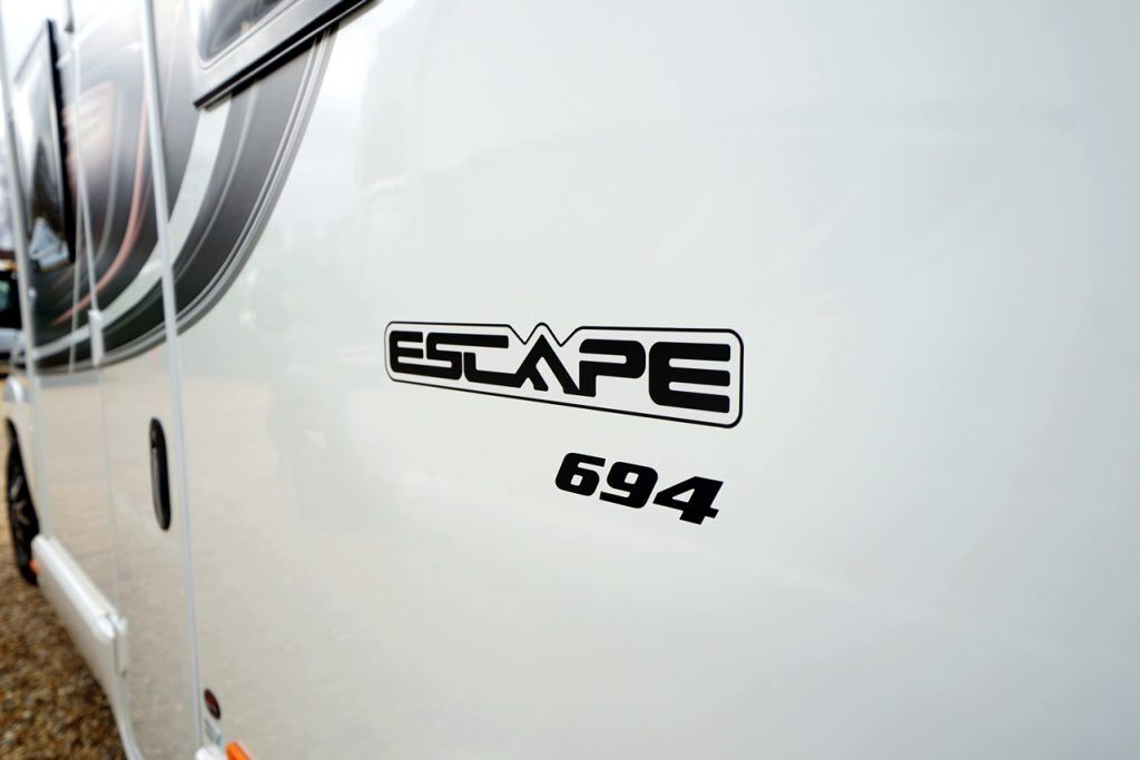 Swift Escape 694
