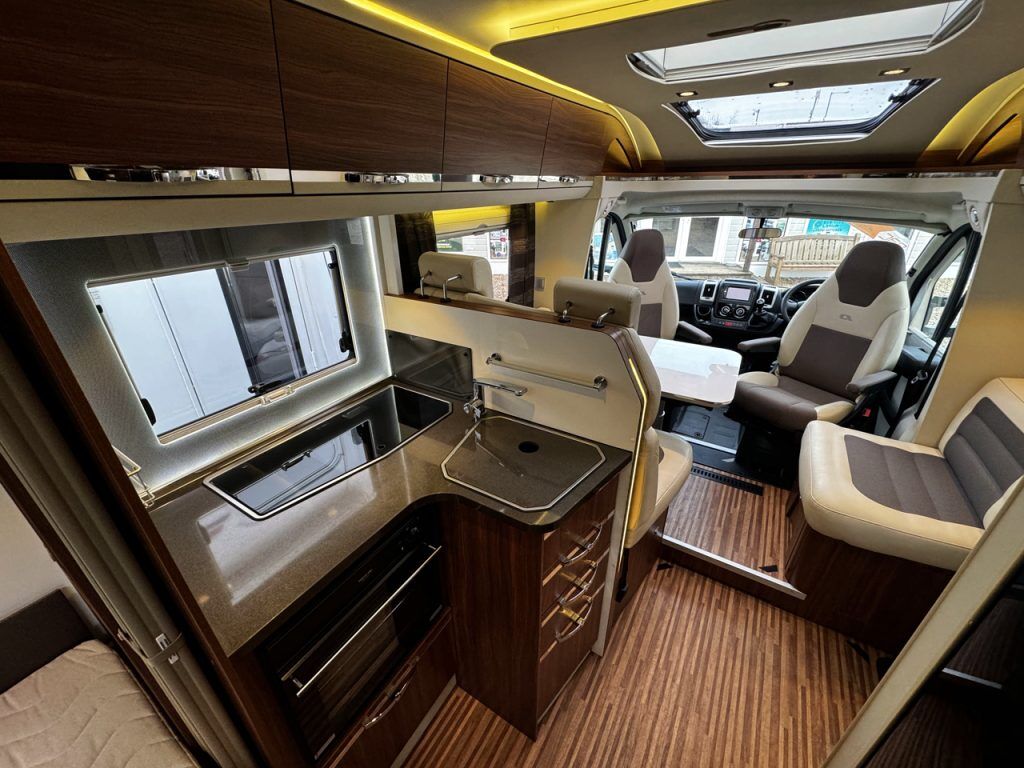 Adria Coral Supreme S670