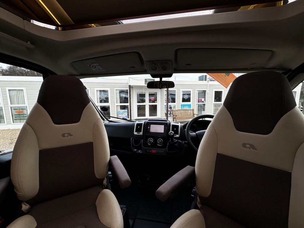 Adria Coral Supreme S670