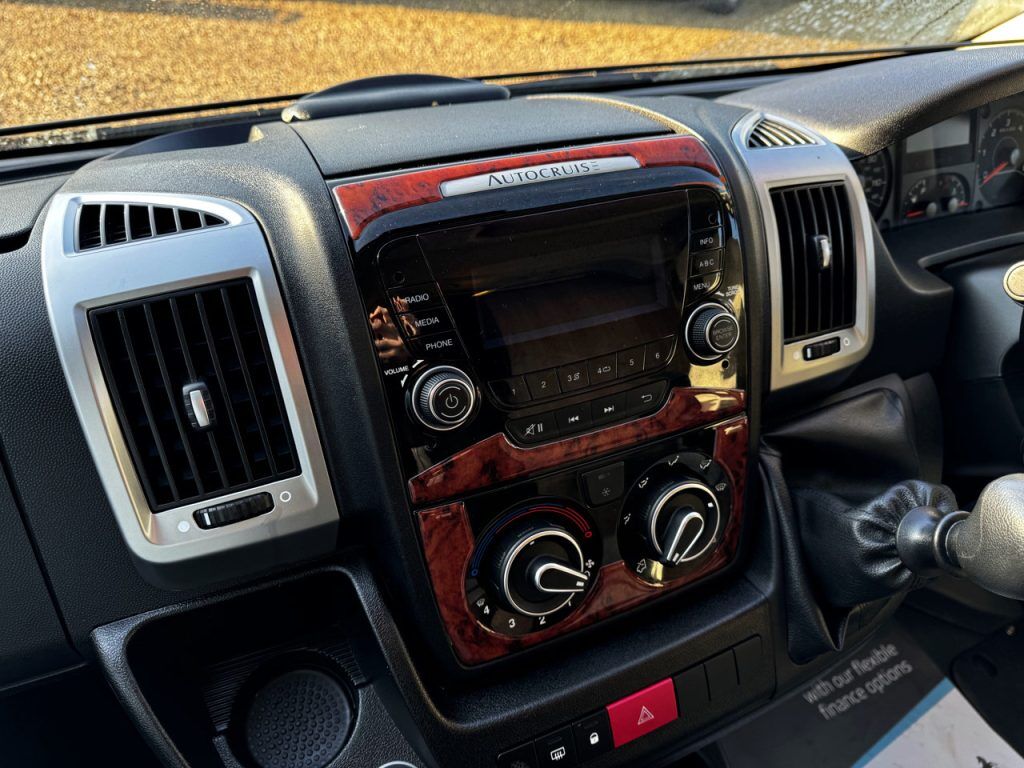 Autocruise Rhythm