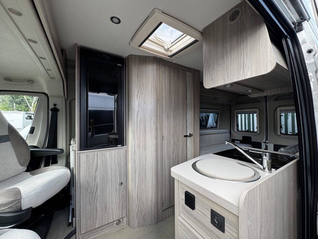 Elddis Autoquest CV20 2021