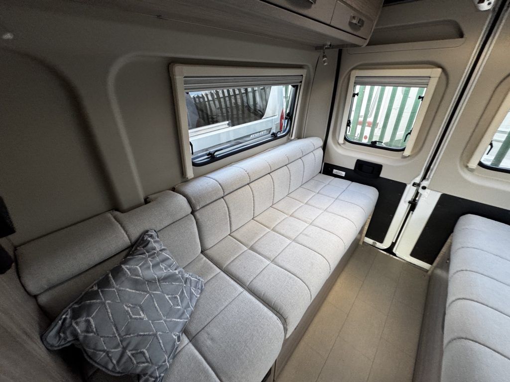 Elddis Autoquest CV20 2021