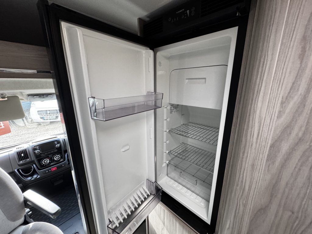 Elddis Autoquest CV20 2021
