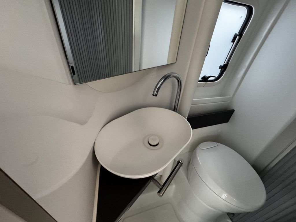 Adria Twin 600 SPB Supreme 2022