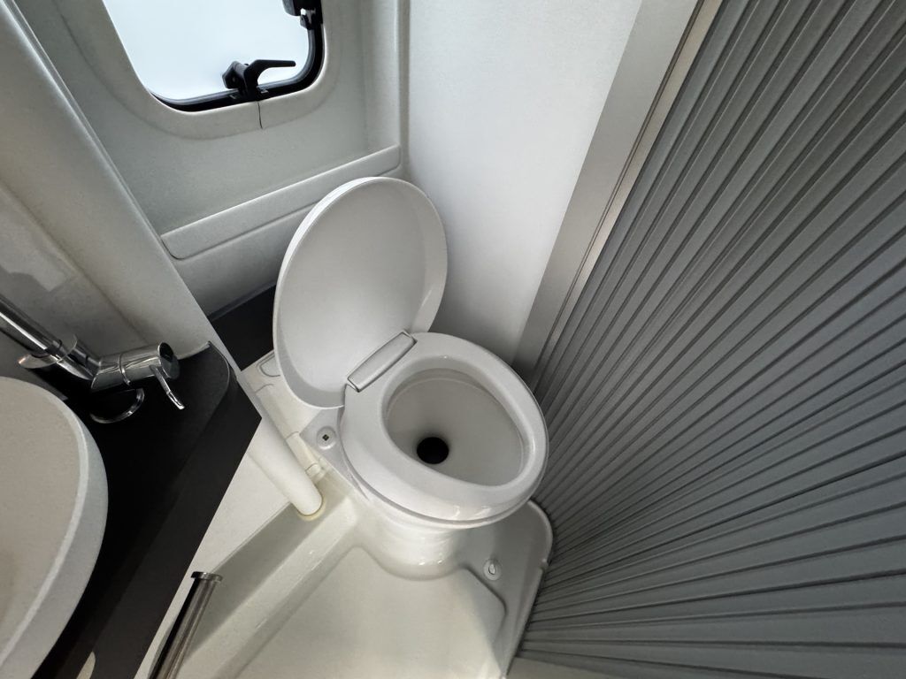 Adria Twin 600 SPB Supreme 2022