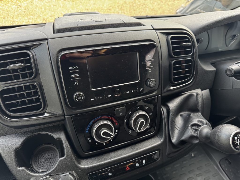 Swift Edge 464 2022