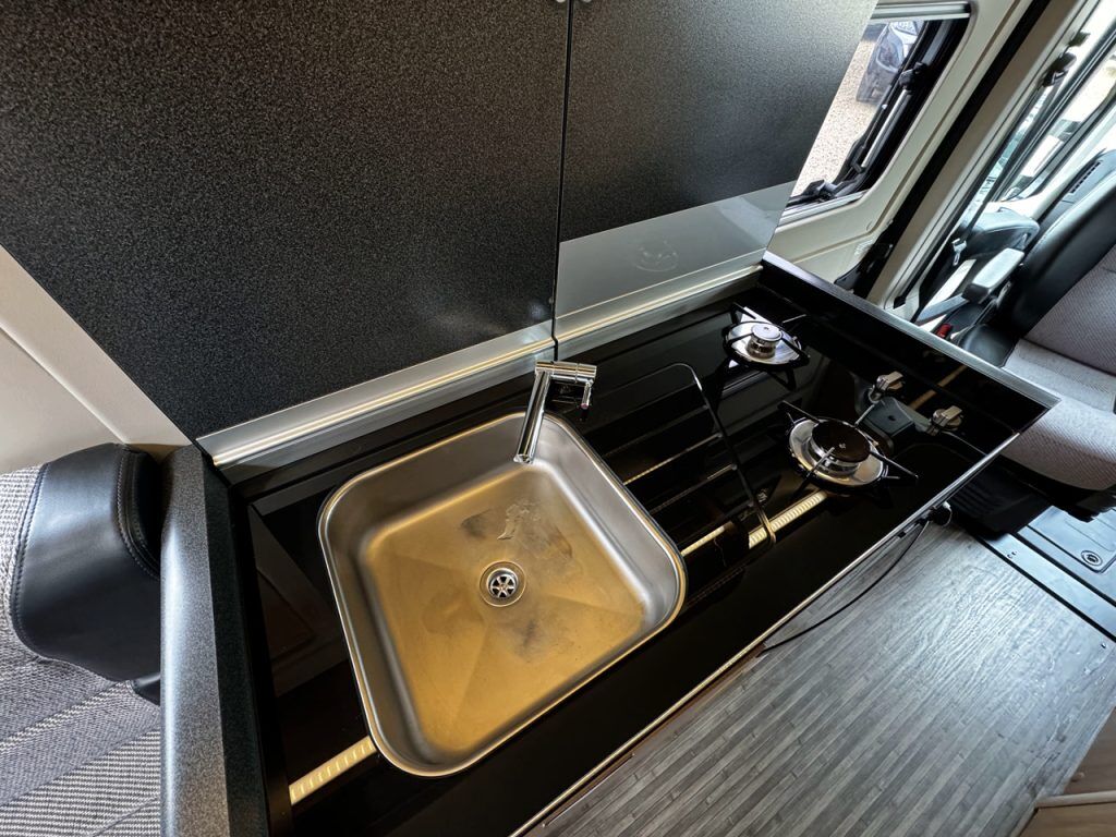 Auto-Trail V-Line 610