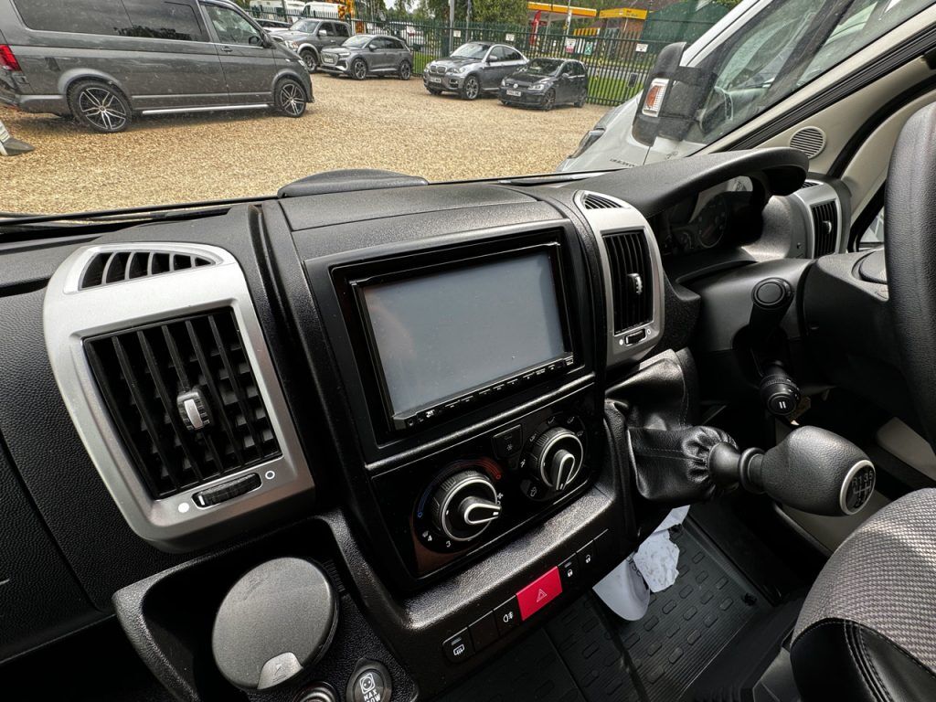 Auto-Trail V-Line 610