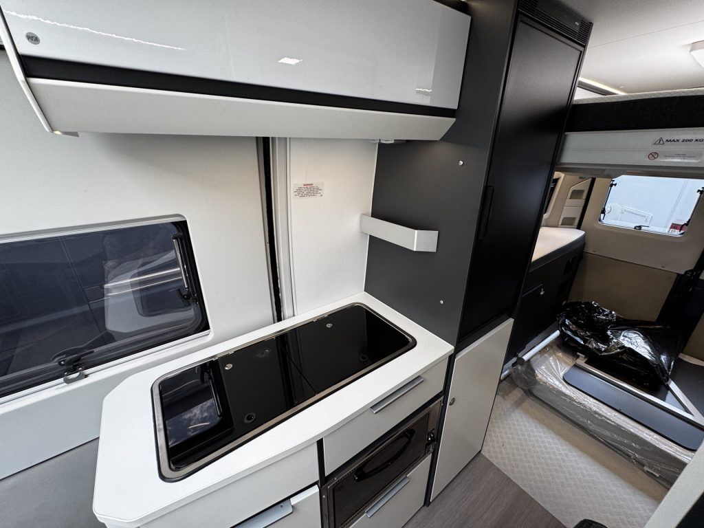 Adria Twin 640 SGX Supreme 2021