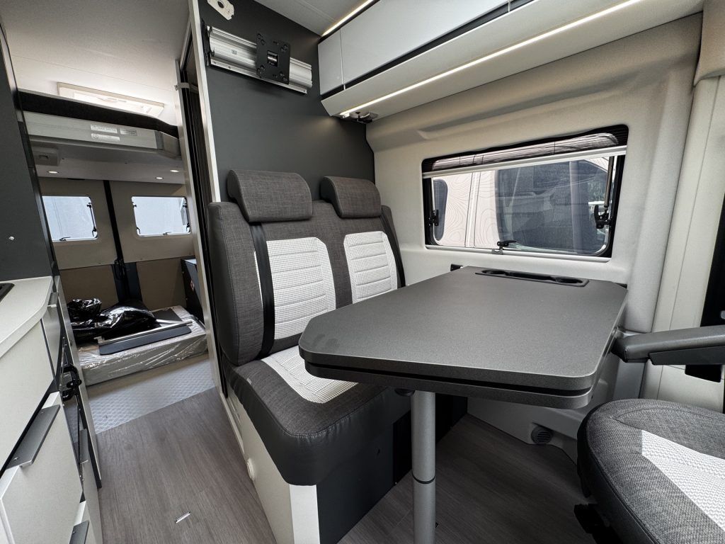 Adria Twin 640 SGX Supreme 2021