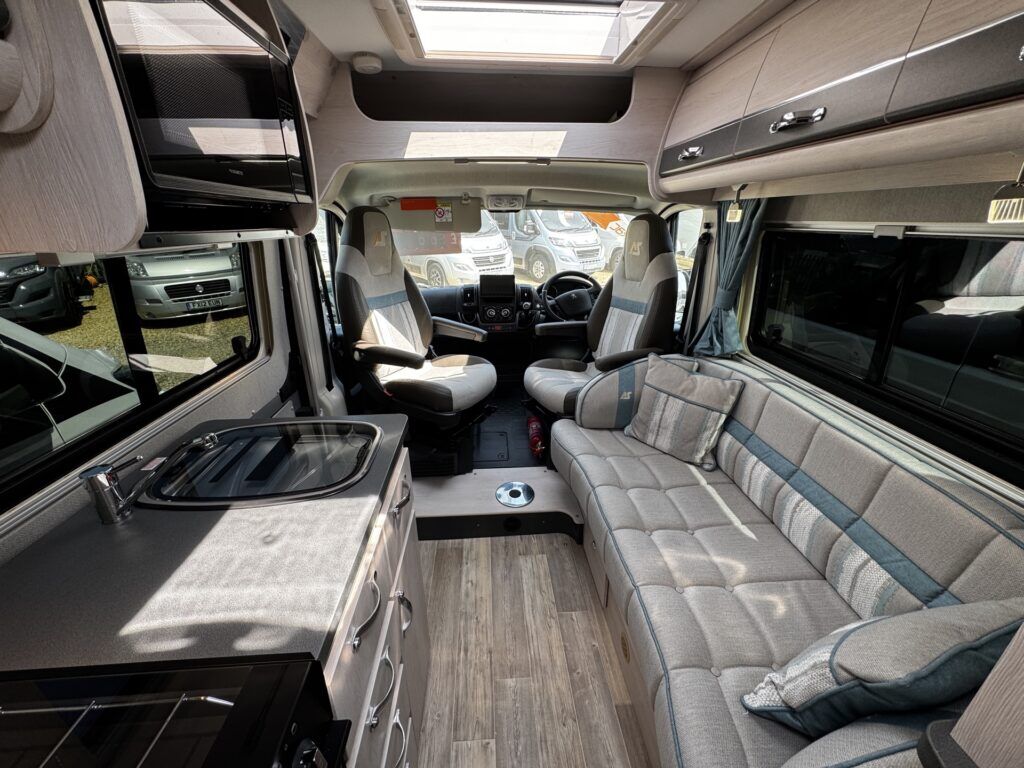 Auto-Sleeper Kingham 2022
