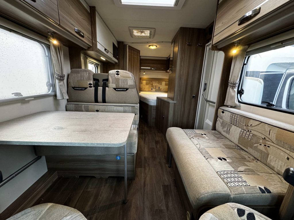 Swift Lifestyle 664