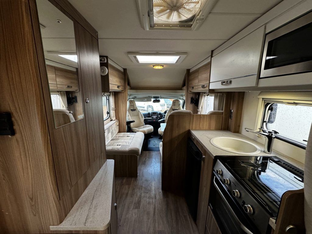 Swift Lifestyle 664