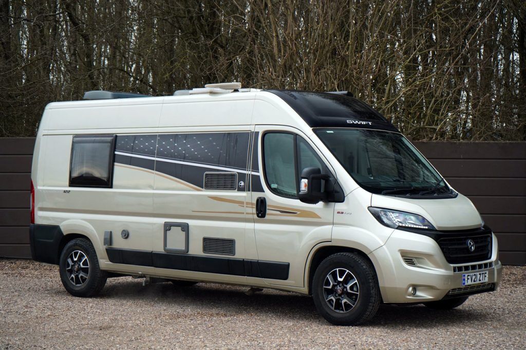 Swift Champagne 122