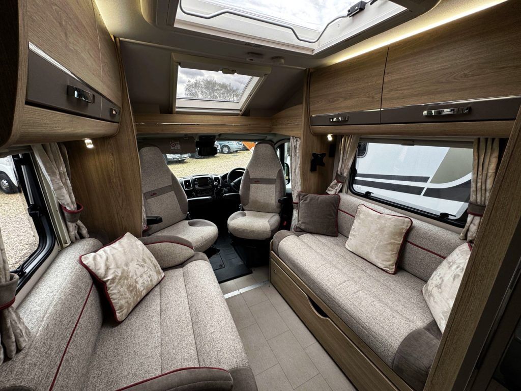 Elddis Majestic 194