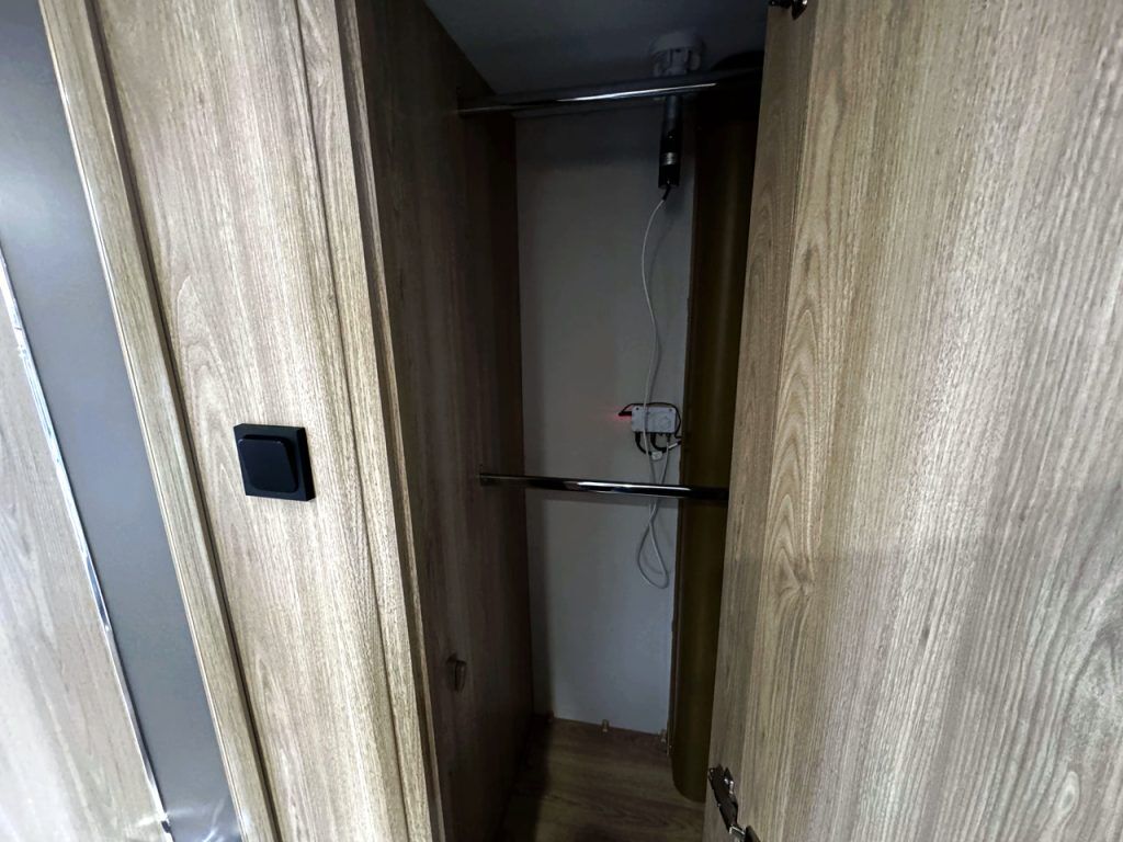 Elddis Majestic 194