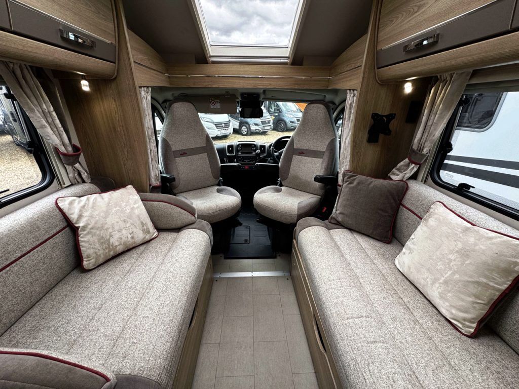 Elddis Majestic 194