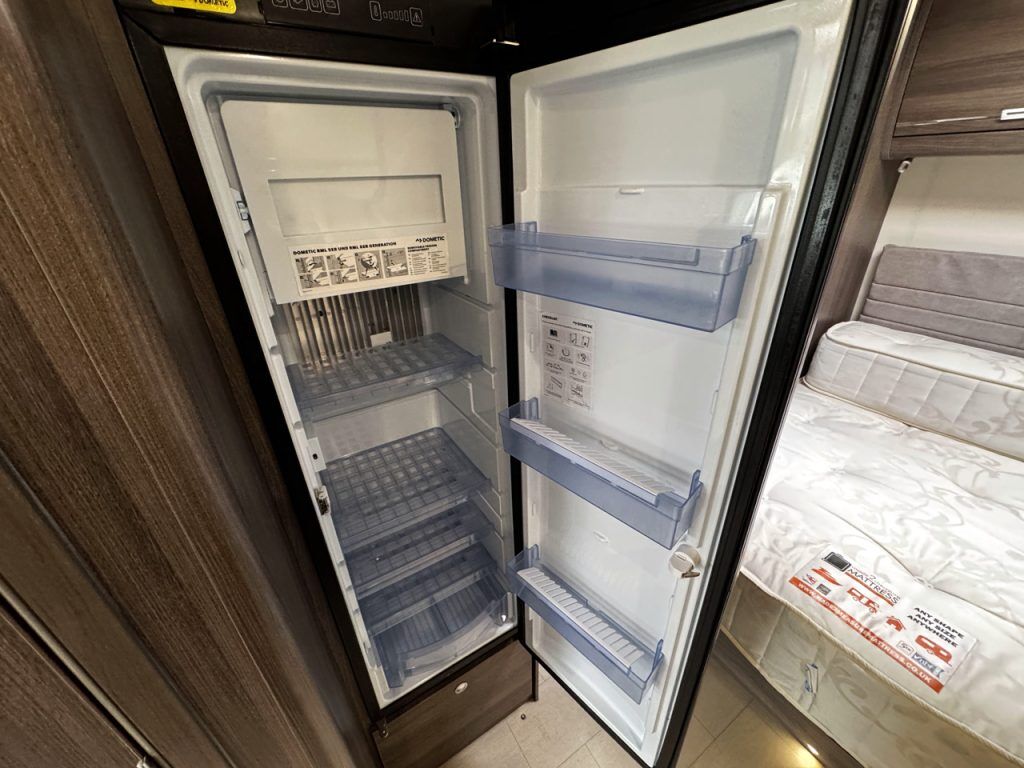 Elddis Encore 250