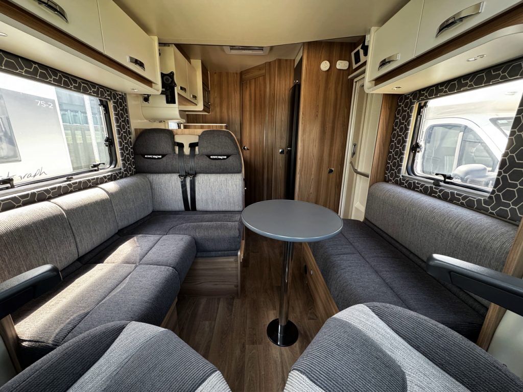 Swift Escape 614