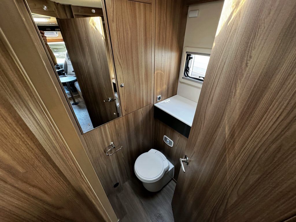Swift Escape 614