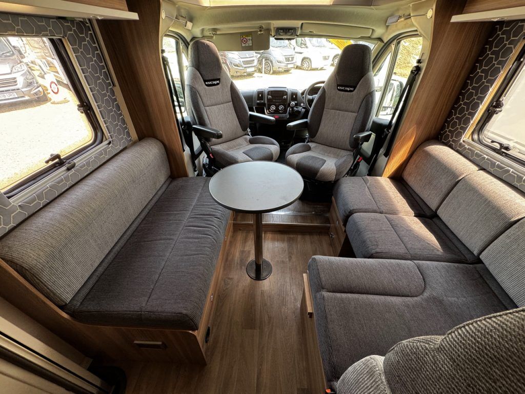 Swift Escape 614