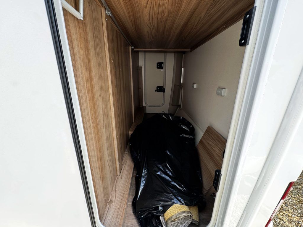 Swift Escape 614