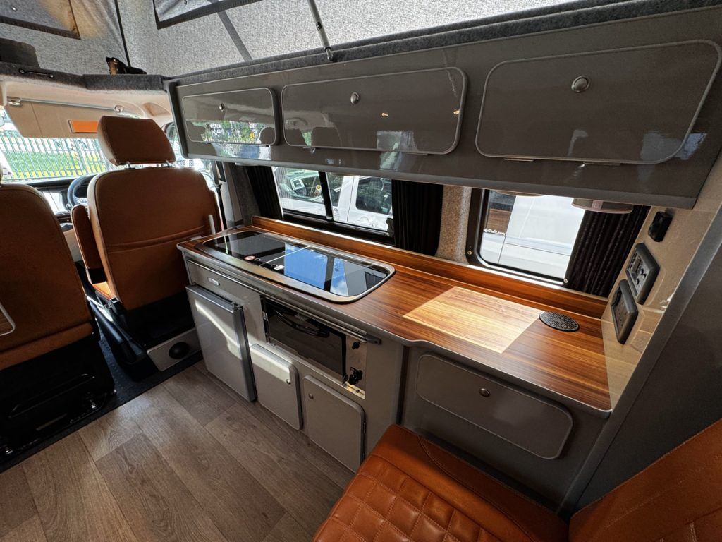 Volkswagen T6.1 Highline Camperking