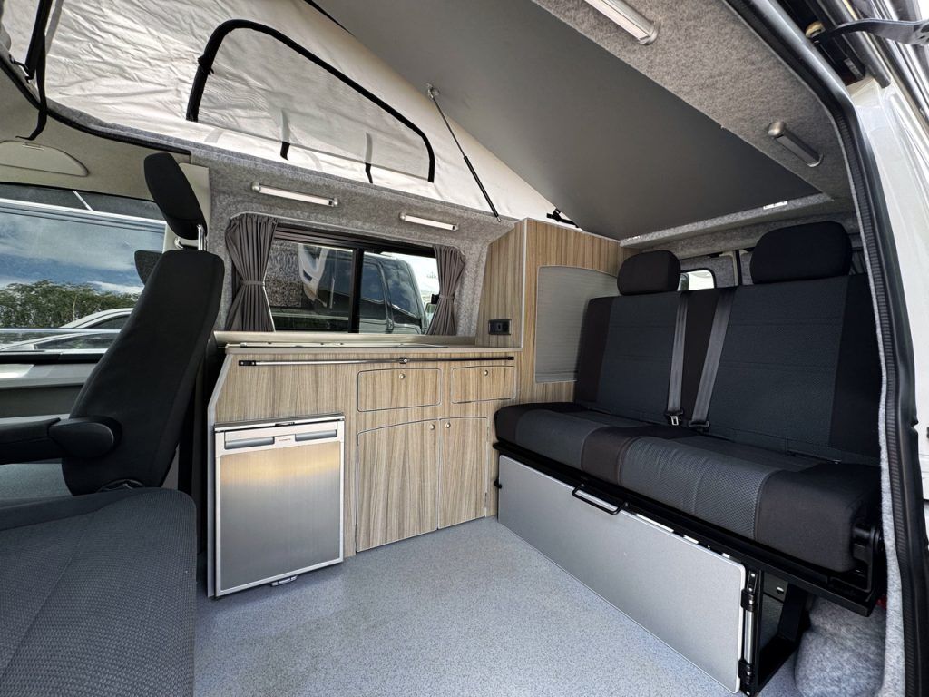 Volkswagen T6 Highline Funky Dubz