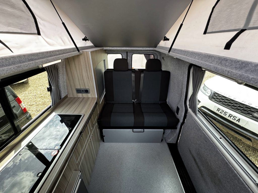 Volkswagen T6 Highline Funky Dubz