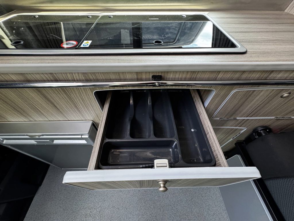 Volkswagen T6 Highline Funky Dubz