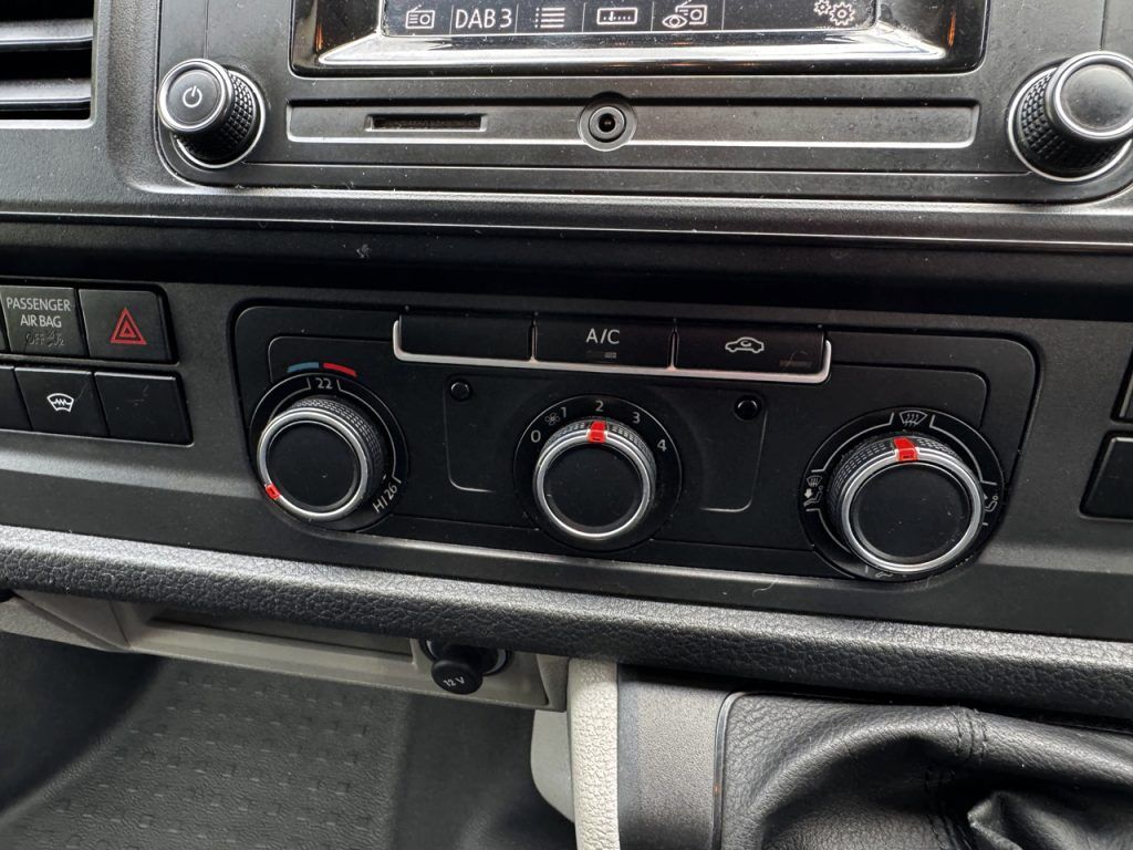 Volkswagen T6 Highline Funky Dubz