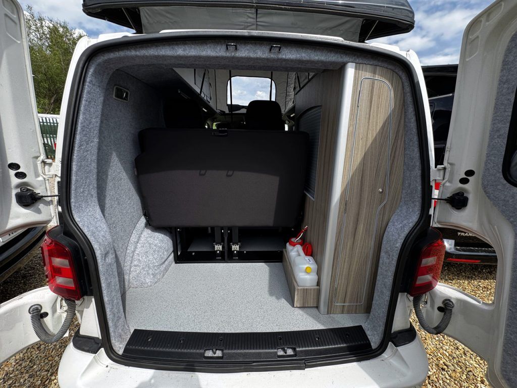 Volkswagen T6 Highline Funky Dubz