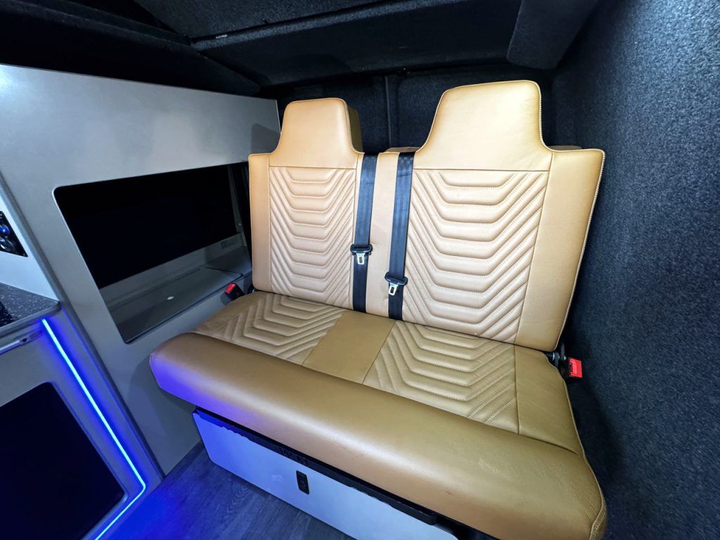 Volkswagen T5.1 LWB