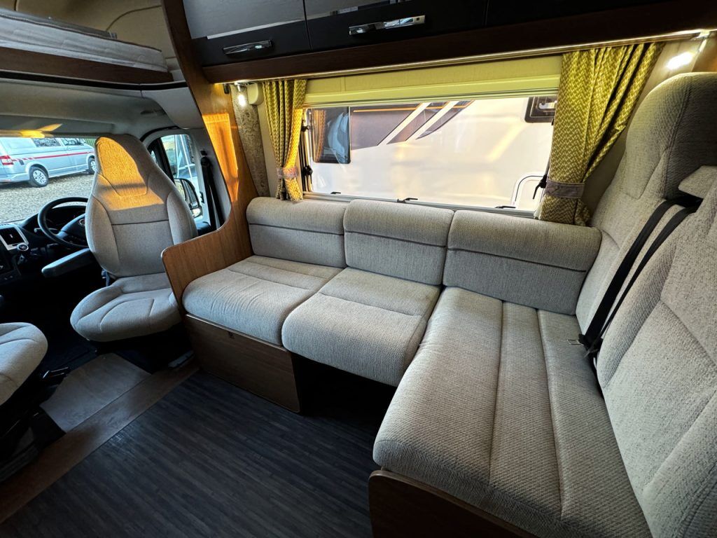 Auto-Trail Apache 700