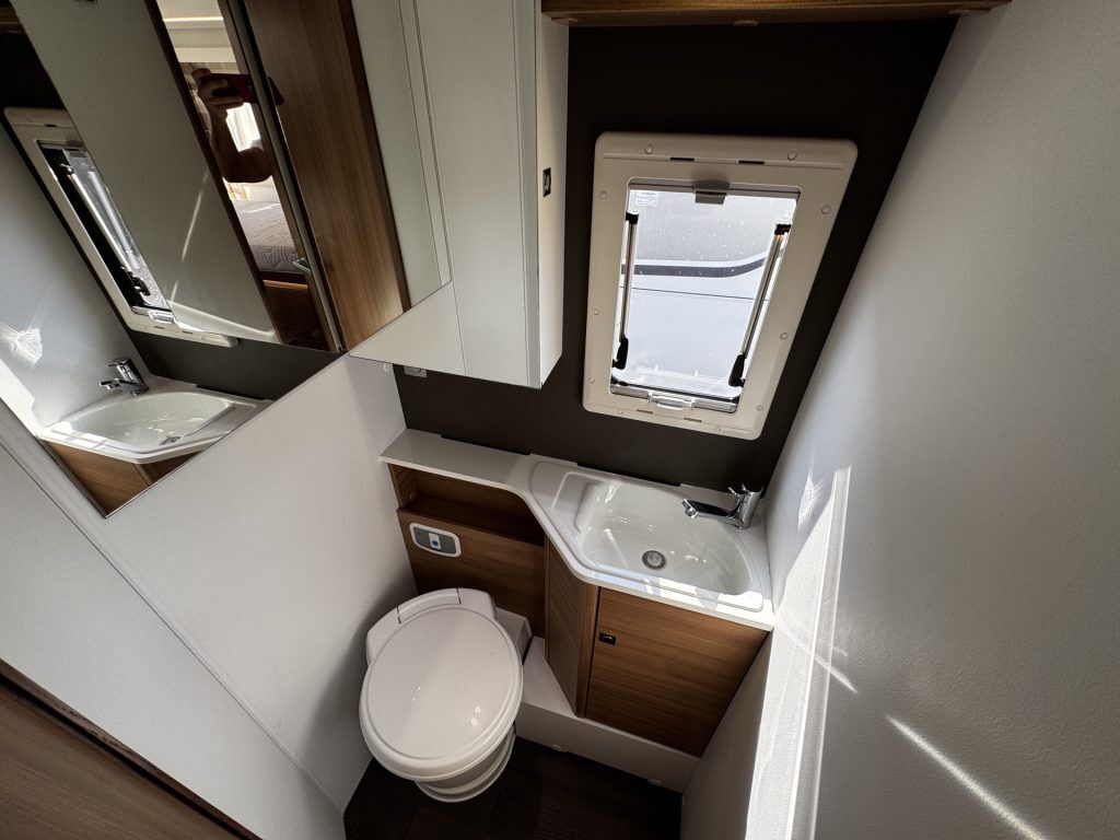 Adria Matrix Supreme 670SL 2019
