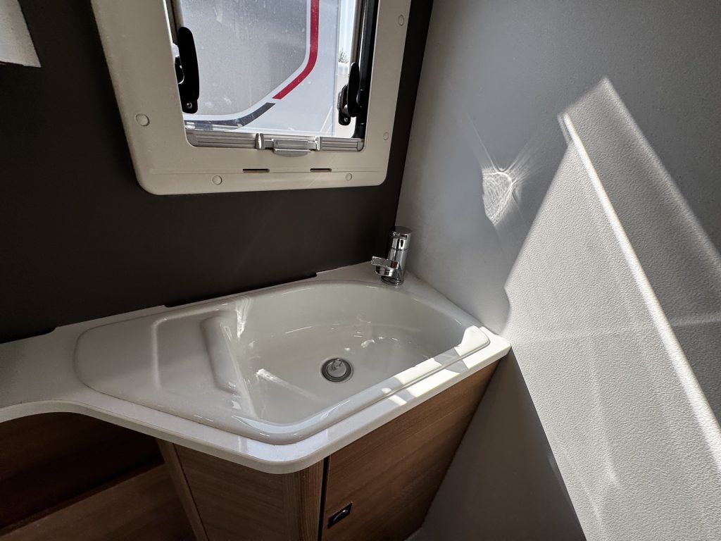 Adria Matrix Supreme 670SL 2019