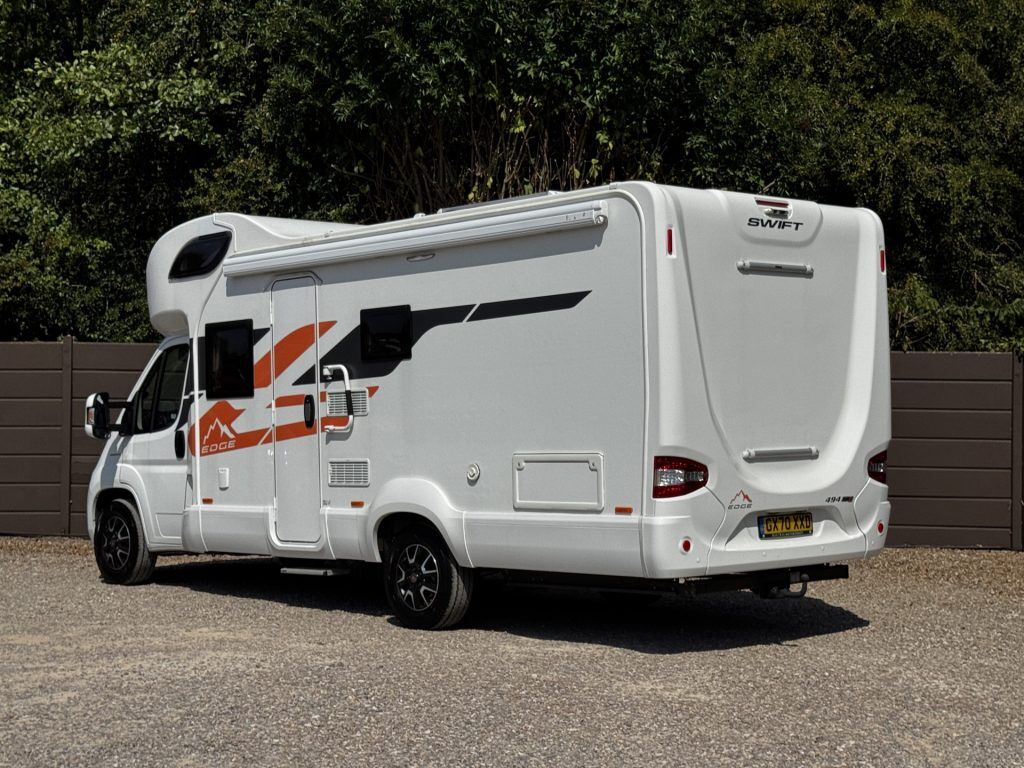 Swift Edge 494 2020