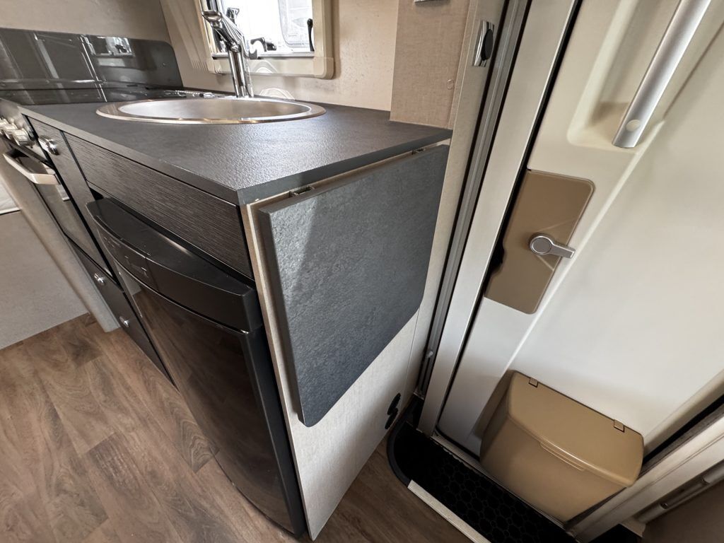 Swift Edge 494 2020