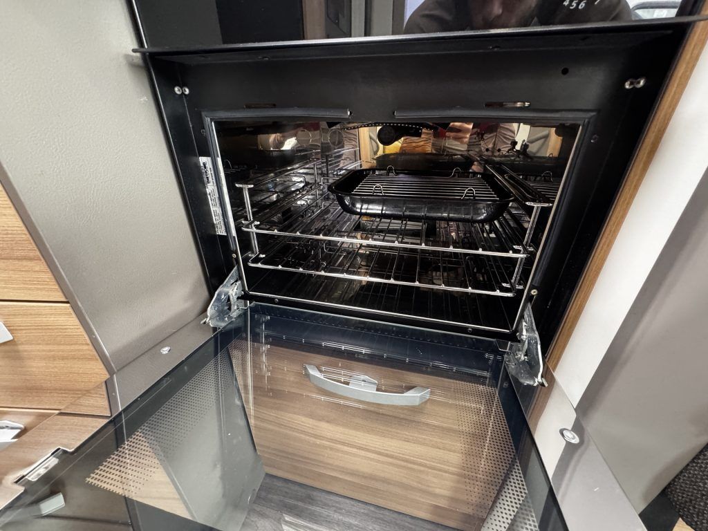 Adria Matrix 670 DC Supreme 2019