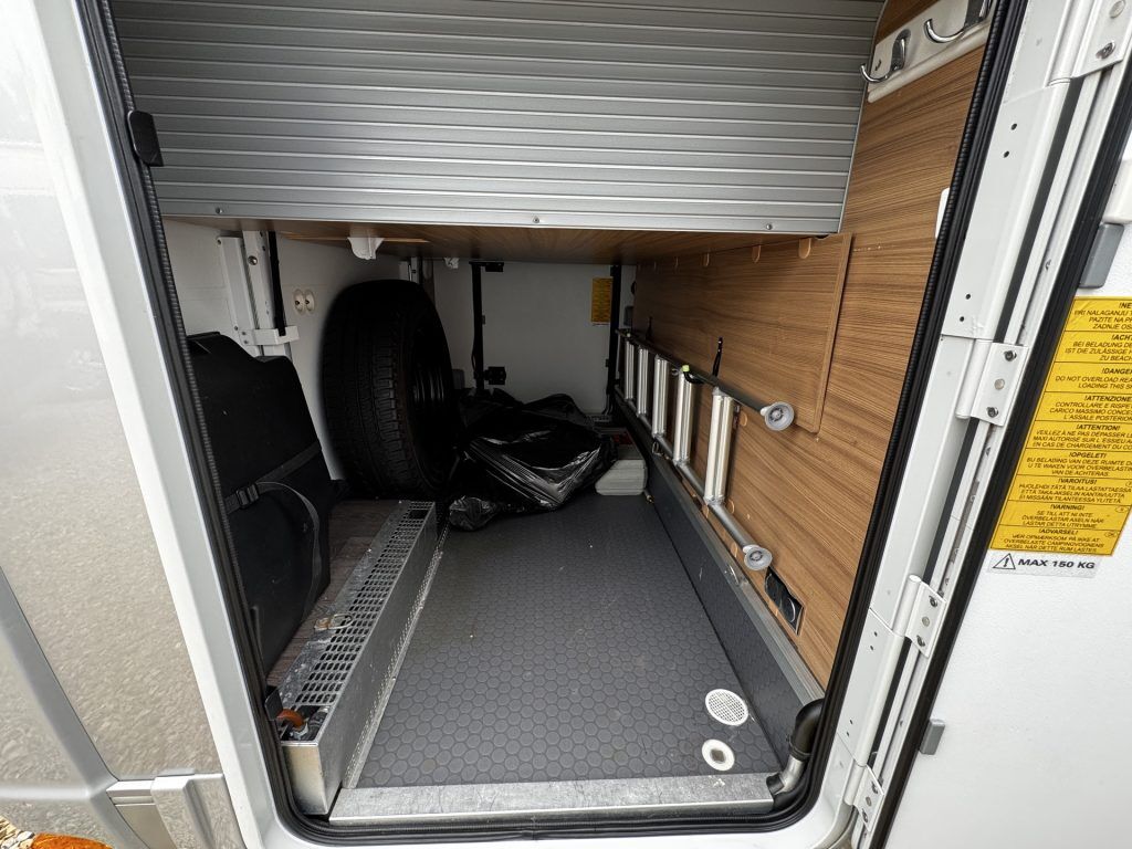 Adria Matrix 670 DC Supreme 2019
