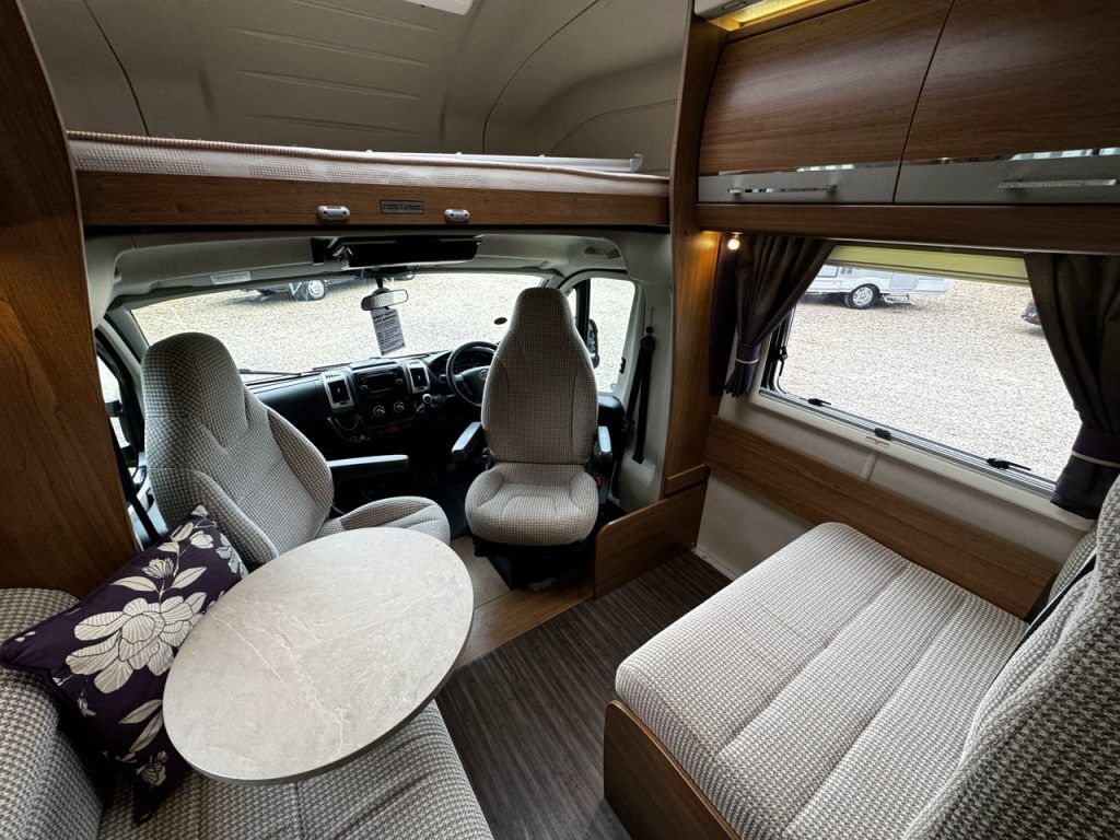 Auto-Trail Tracker RB