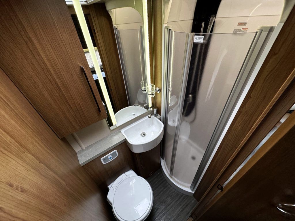 Auto-Trail Tracker RB