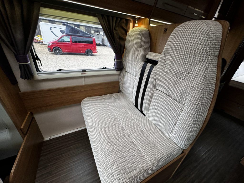 Auto-Trail Tracker RB