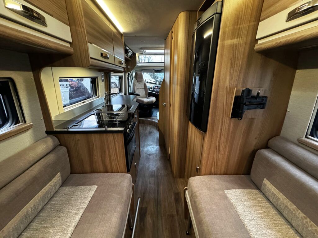 Swift Champagne 184
