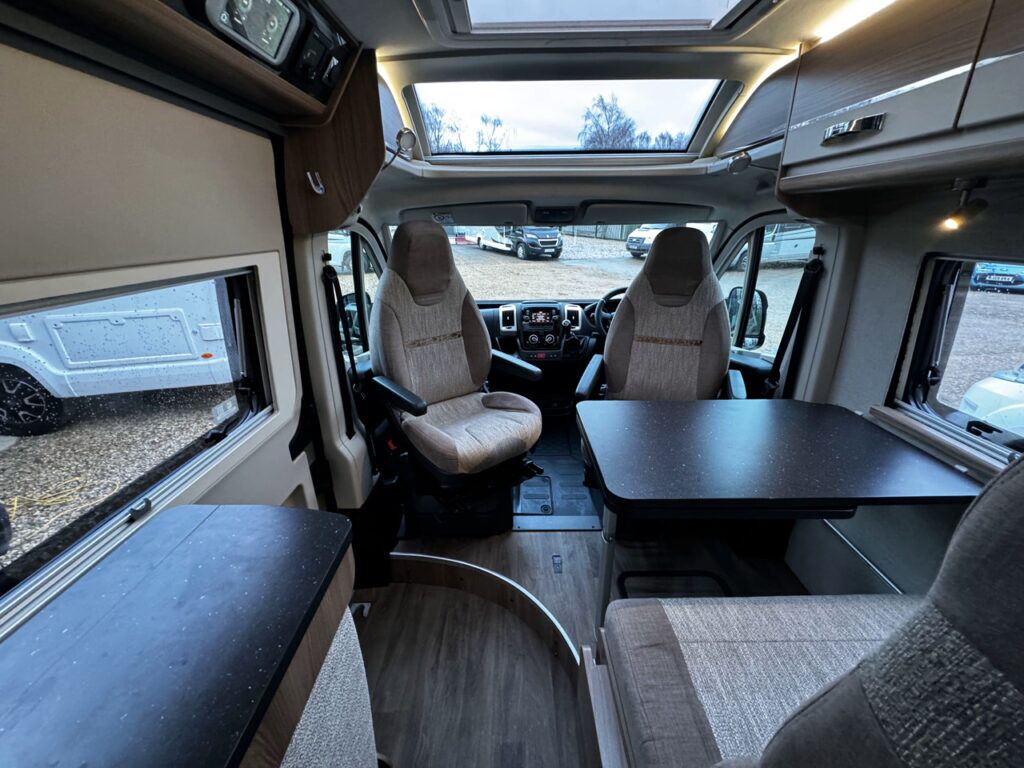 Swift Champagne 184