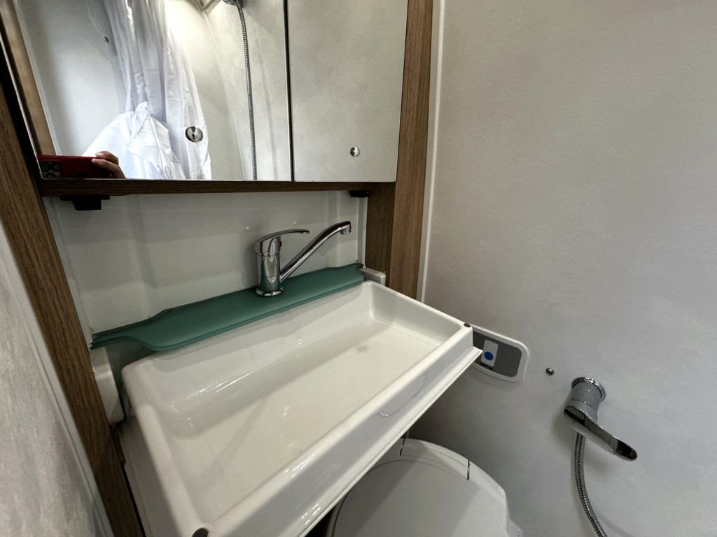 Auto-Trail V-Line 634 SE