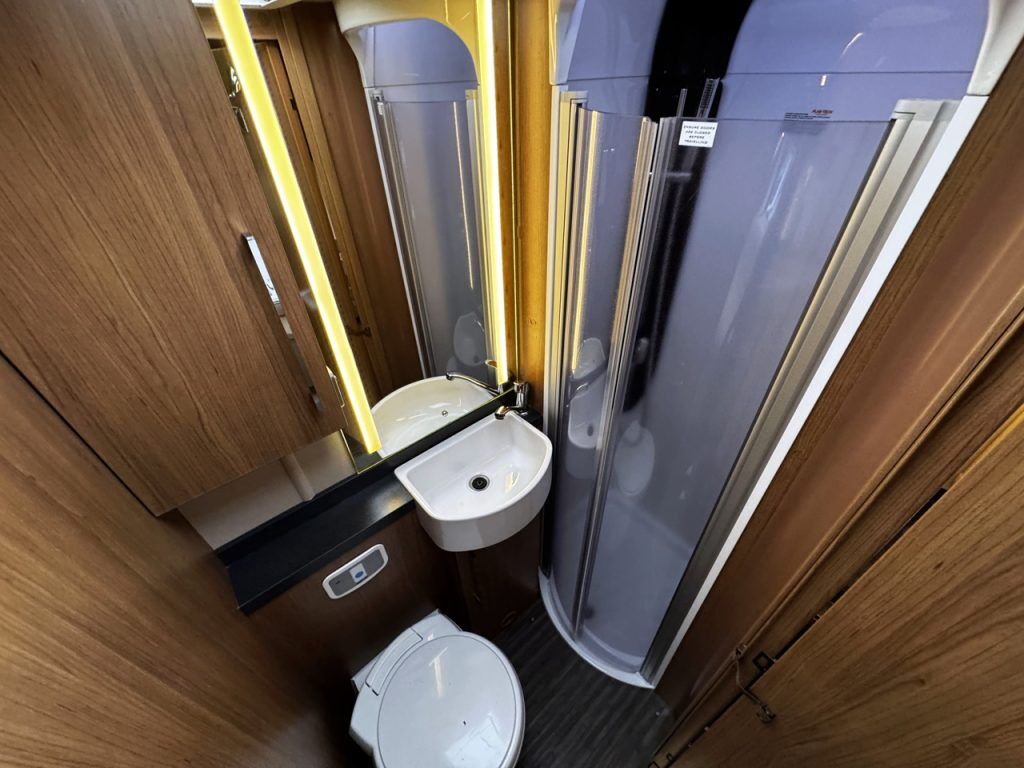Auto-Trail Tracker EKS