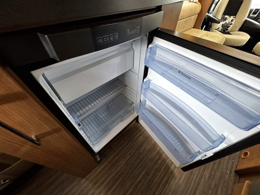 Auto-Trail Tracker EKS