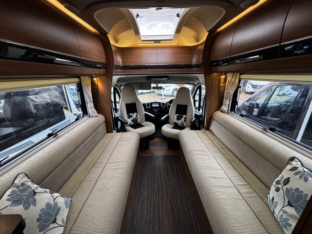 Auto-Trail Tracker EKS